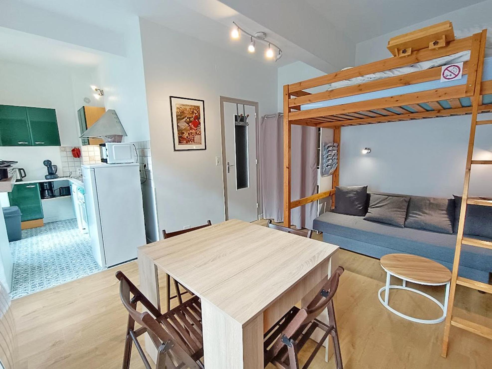 Apartment Le Gypaete, T1 Bis, Vue Montagne, Wifi, Ascenseur, Balcon, 6 Personnes Cauterets
